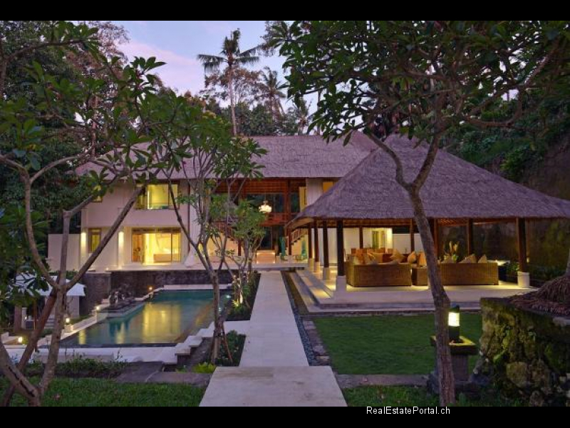 villa_cepaka_main