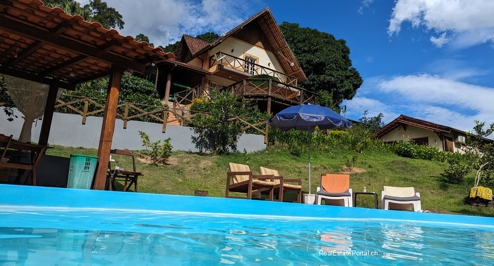 Pension und eine Kaffeeplantage im Bereich Santa Leopoldina / Brasilien